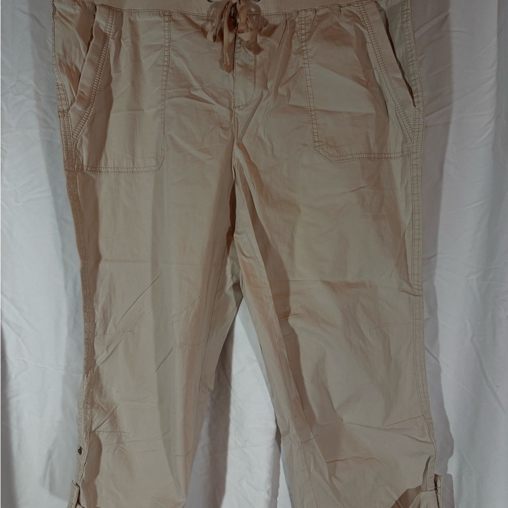 Khakis & CO Tan Capris